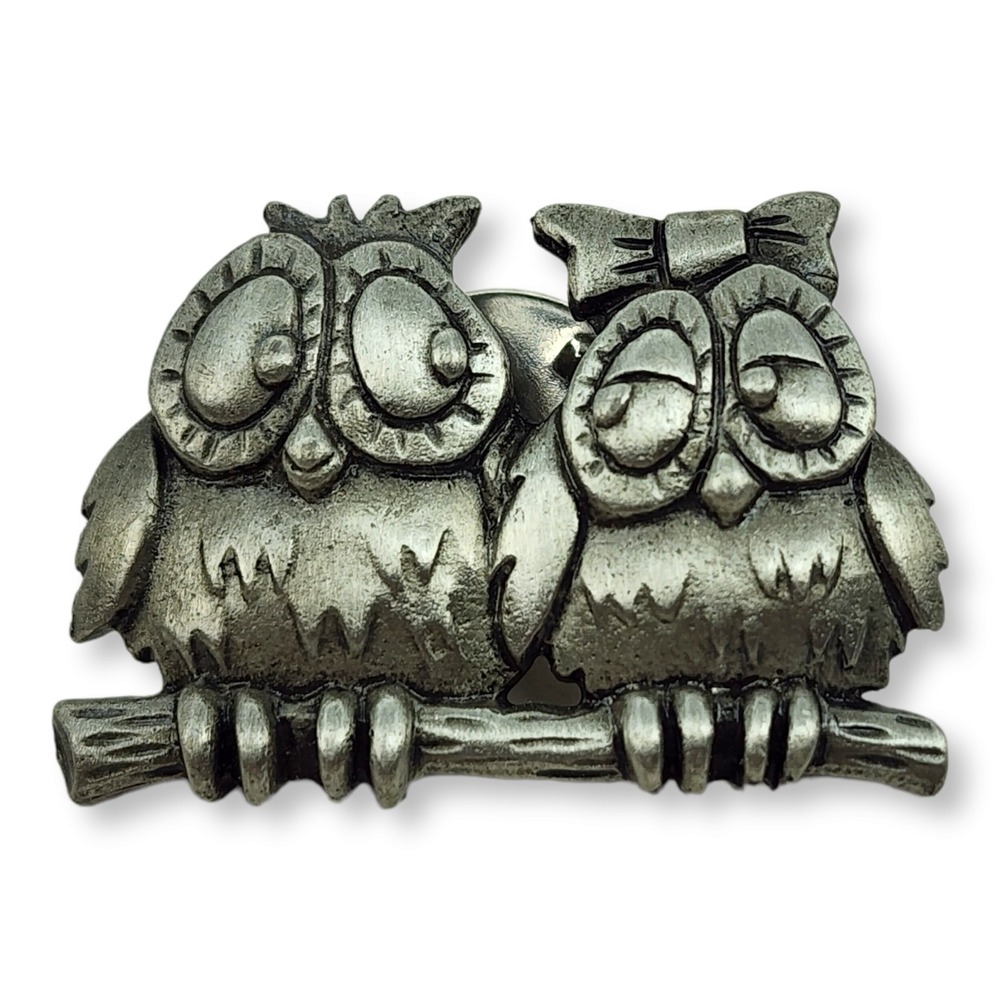 Cute Silver Tone Owl Lovebird‎ Brooch Lapel Pin Vintage J.J. Jonette Jewelry